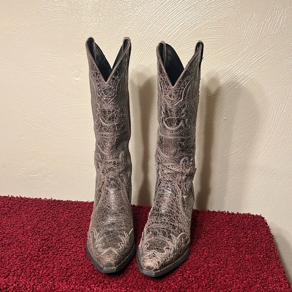 Ariat Heritage Western Shattered Distressed Boots Women’s Size 9 - Picture 3 of 17